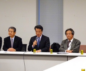 安全保障調査会の冒頭、岡田代表より挨拶。党としての安全保障に関する考え方を立案する。