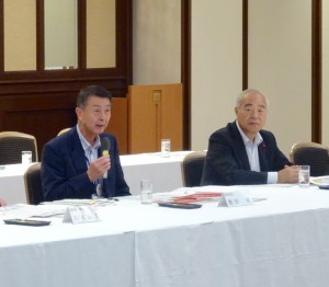 篠田市長、高橋議長が上京され、ご説明をいただきました。
