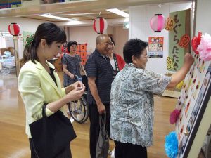 趣向を凝らした手作りのアトラクションを、皆さん楽しんでおられました。