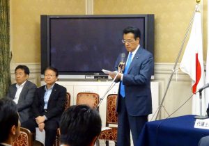 代議士会では岡田代表より野党４党首による党首会談の報告。