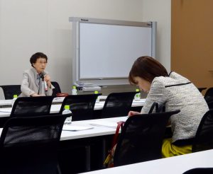 若者政策提案書について宮本みち子放送大学副学長よりヒアリング。