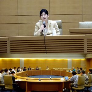 元民主党衆議院議員で精神科医の水島広子さんによる「心の平和から社会の平和へ」と題した講演会が開かれました。