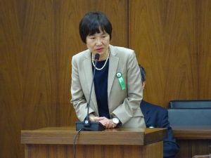 参考人。給付型奨学金創設のために先頭に立って運動してこられた労働者福祉中央協議会事務局長の花井圭子さん。