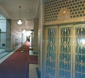 文科委員会は予算委員会で使用される国会本館で開かれました。